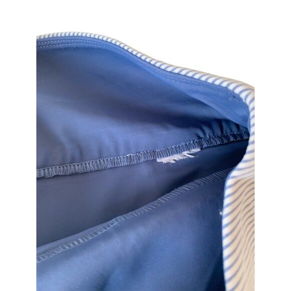 SC & Co Skort size medium blue and white pin stripes - Picture 9 of 9